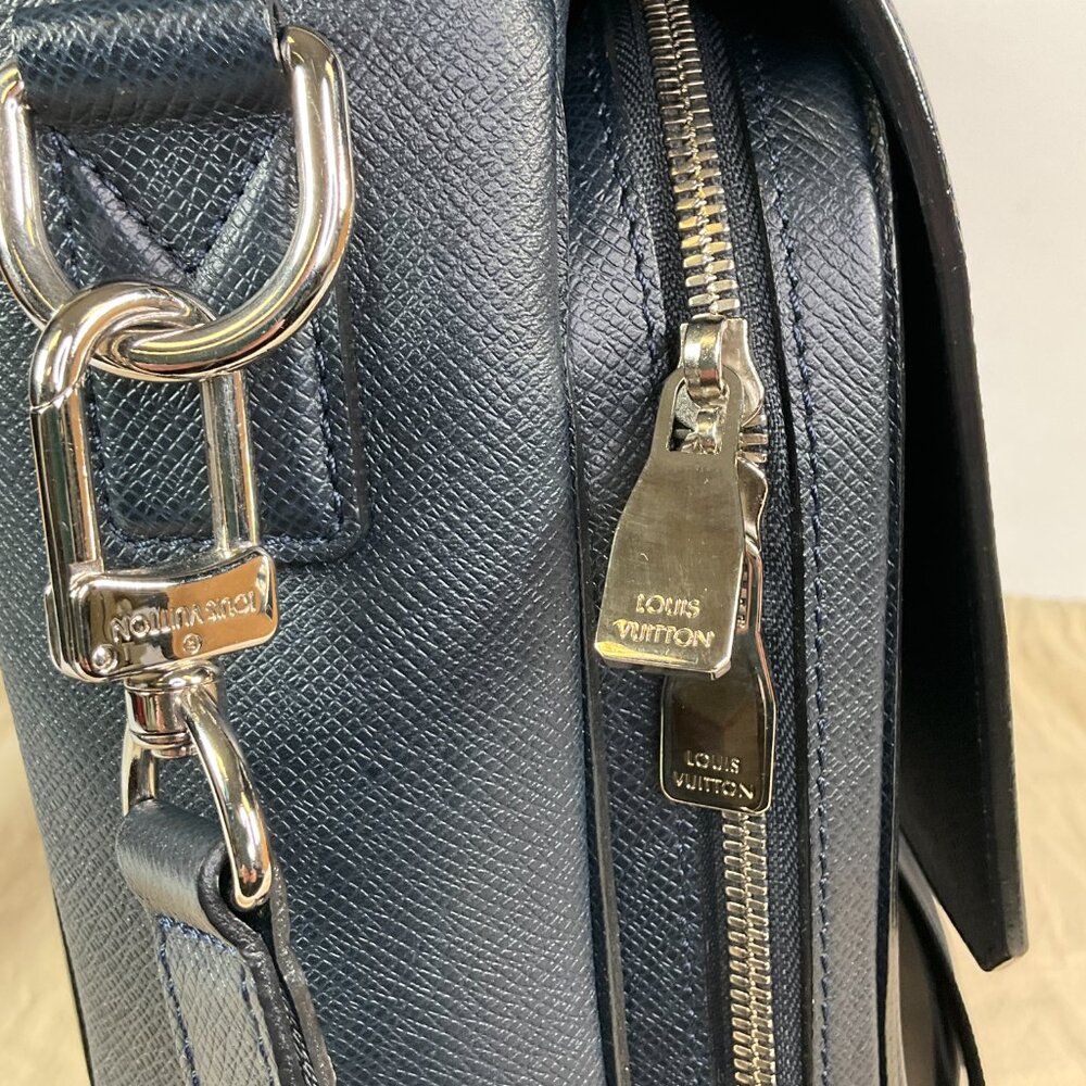 Louis Vuitton Taiga Leather Vassili GM Briefcase Shoulder Business Bag Dark Blue - Picture 6 of 16